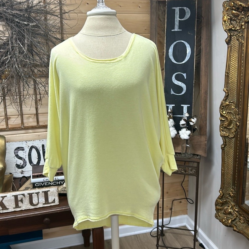 Dolman style lightweight sweater/top